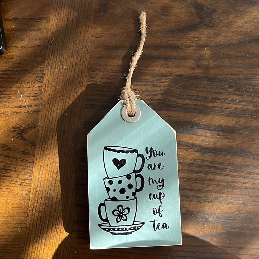 Small wooden block saying